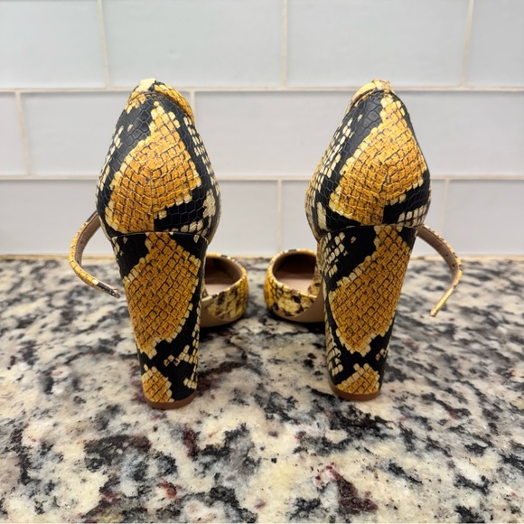 ALDO Yellow Snake Print Women's Heels & Matching Crossbody Bag - Picture 5 of 11
